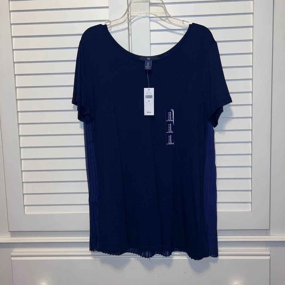 Gap Womens Navy Blue Pleated Back Short Sleeve Top Size‎ M, NWT Flowy, Classy